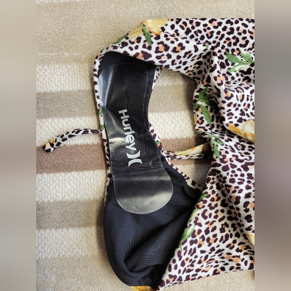 Hurley One Piece Swimsuit - Picture 4 of 9